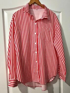 SHEIN Striped Button Down Shirt in Red & White Size Large Like New